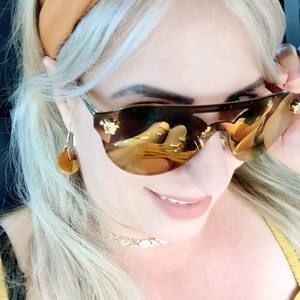 Meet your Posher, Yeny